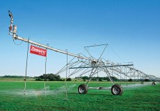 Lindsay_Zimmatic_Pivot_9500P_Boombacks_Turf